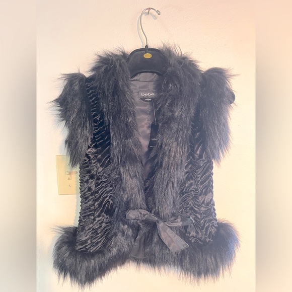 Courtney fur vest from Bebe. X small‎ - Picture 1 of 7